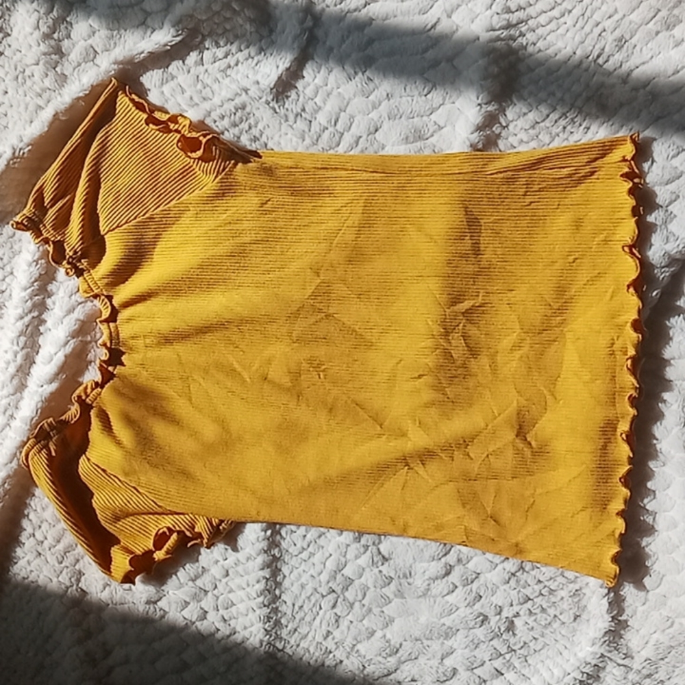 Yellow ruffled tee